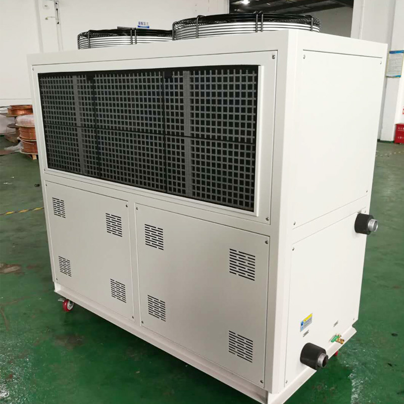 冷水機(jī)在激光投影技術(shù)和PC塑料薄膜生產(chǎn)制造三輥壓光機(jī)上的運(yùn)用