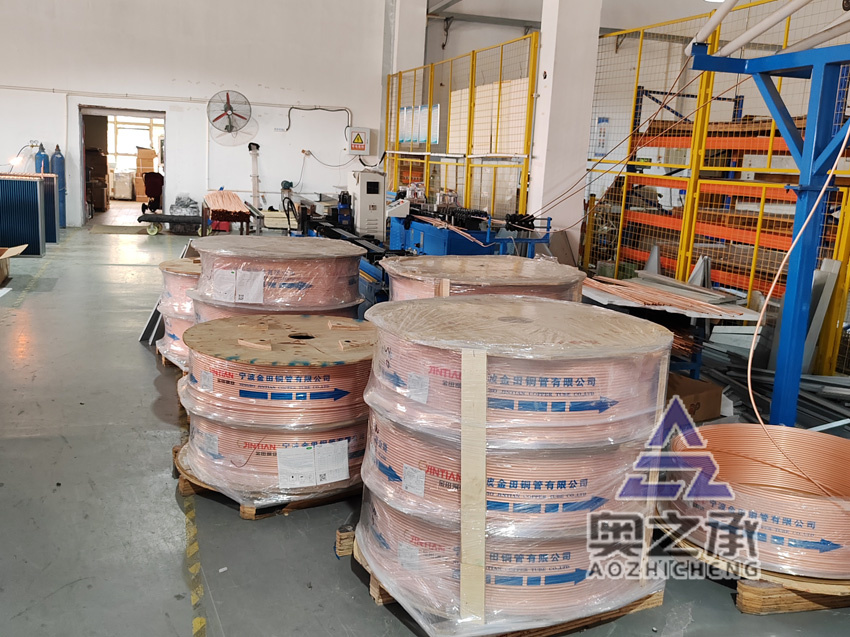 冷水機(jī)生產(chǎn)車間一角